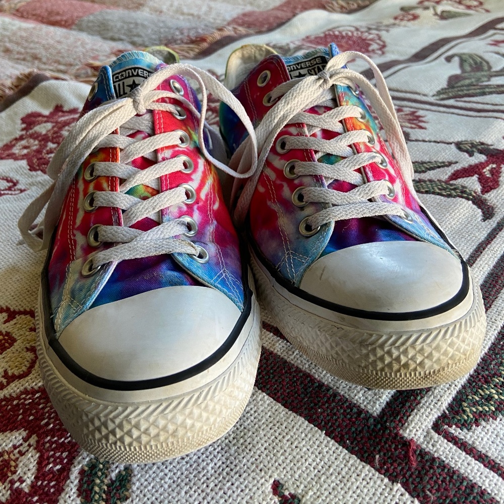 Converse Tie Dye